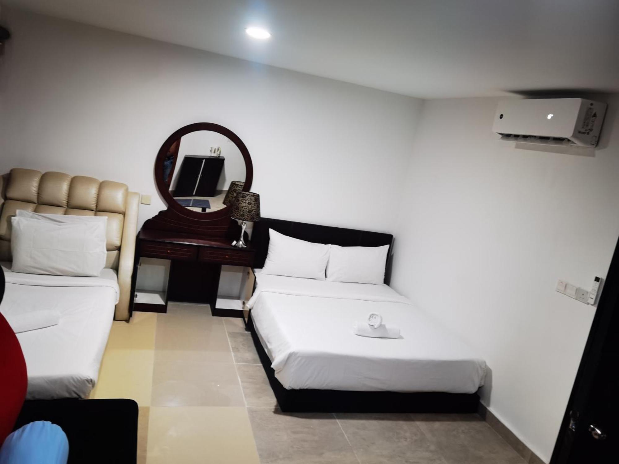 Hotel In Day Caucon